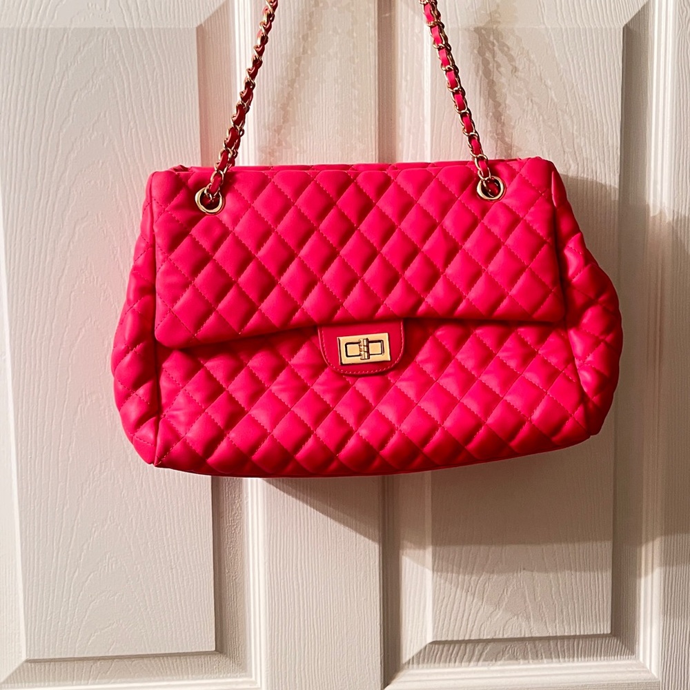 Quilted Chain-Handle Shoulder Bag in Hot Pink